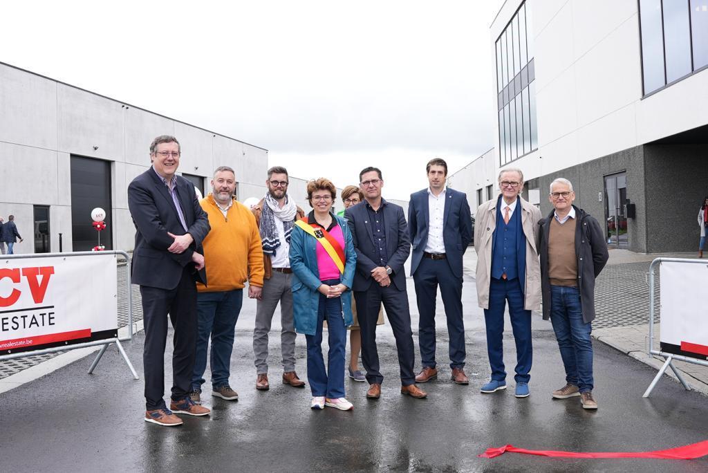 Foto met schepenen en burgemeester Gembloux