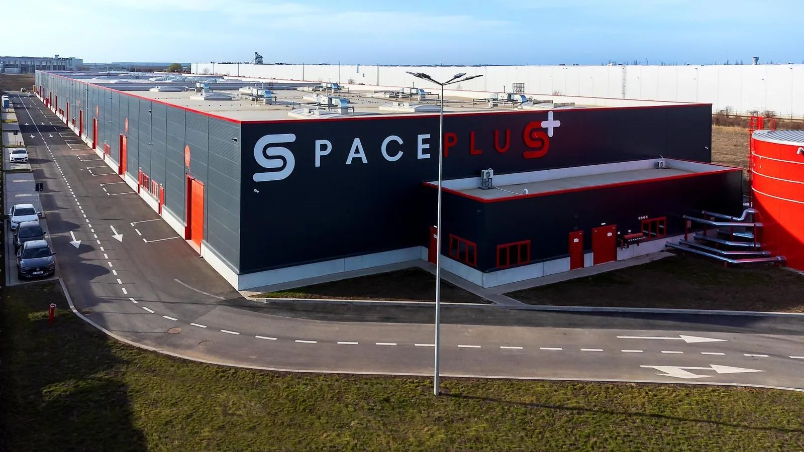 Spaceplus - KMO units Roemenië
